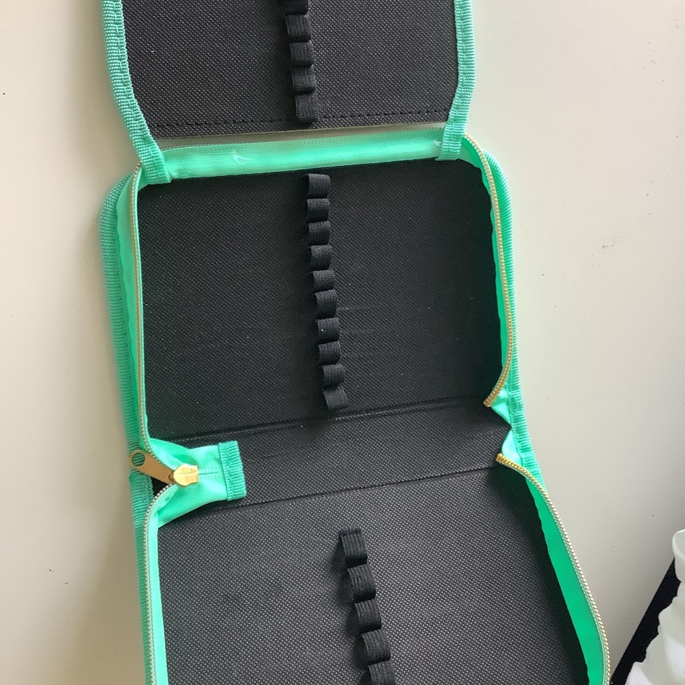 Pen or pencil holder/ travel makeup brush holder